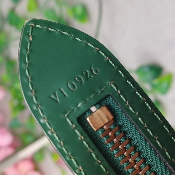 Louis Vuitton Saint Jacques Green Epi - Picture 15 of 15